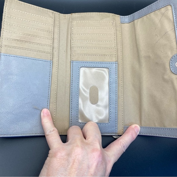 Relic by Fossil Leather Wallet - Picture 6 of 9